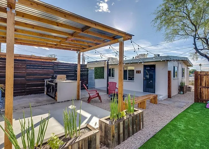 Chic Duplex U Of A Firepit 2of 2 Holiday home *